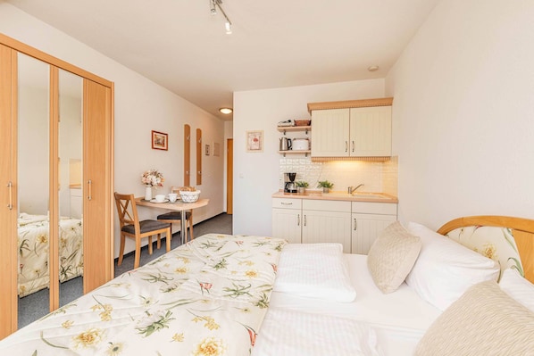 Free WiFi - Charming vacation apartment for two with sauna & relaxation room (Loddin)