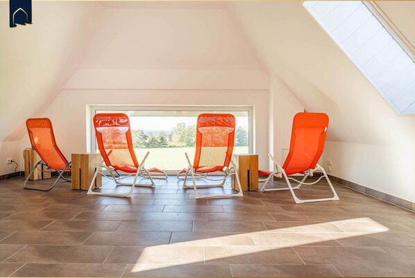 Fitness facility - Charming vacation apartment for two with sauna & relaxation room (Loddin)