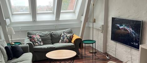 Lägenhet Comfort - icke-rökare - utsikt mot staden | Vardagsrum