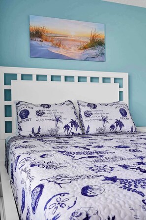 2 bedrooms, iron/ironing board, travel cot, WiFi