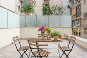 Klassiek appartement, 1 tweepersoonsbed met slaapbank | Terras