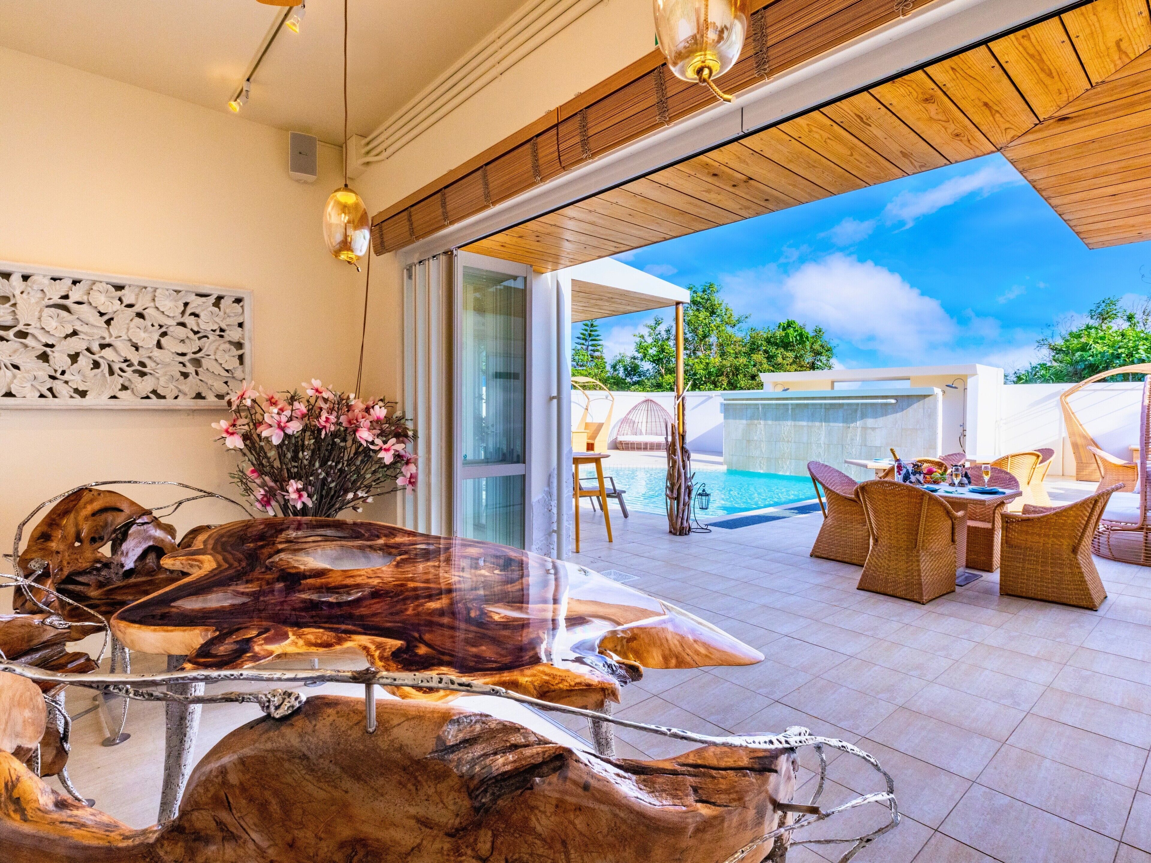 奢华别墅, 2 张双人床, 无烟房, 阳台 | 迷你吧（备有免费物品）、办公桌、笔记本电脑工作区、隔音