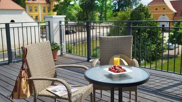 Superior Double Room, Balcony, Mountain View | In-room safe, free WiFi