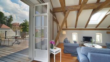 In-room safe, free WiFi