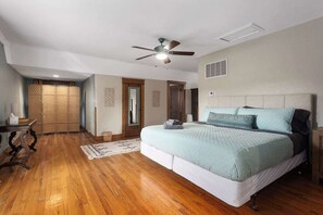 5 soverom, reiseseng for barn, wi-fi og sengetøy