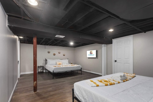 7 KingsBeds, Spacious, Dogs welcome