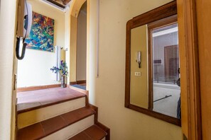 Interior - Saffron Apartament (Lucca)