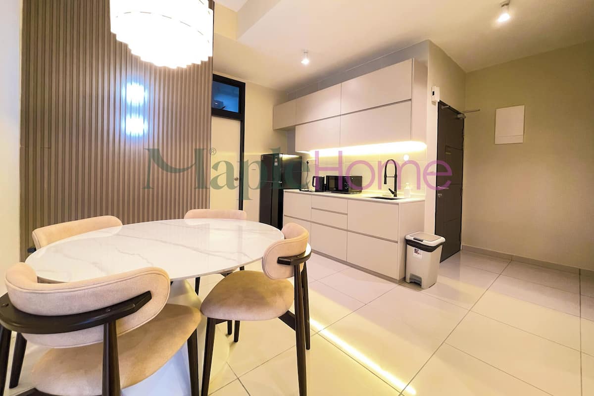 Suite Premier, 2 habitaciones, para no fumadores | Área de sala de estar | Smart TV de 43 pulgadas con canales digitales y Netflix