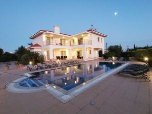 Villa | 8 chambres