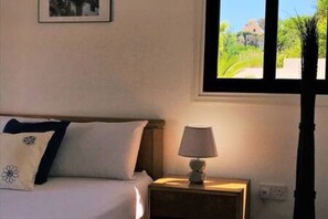 Villa | 4 bedrooms - Melina Family Villa With Pool and Wifi in Protaras (Paralimni)