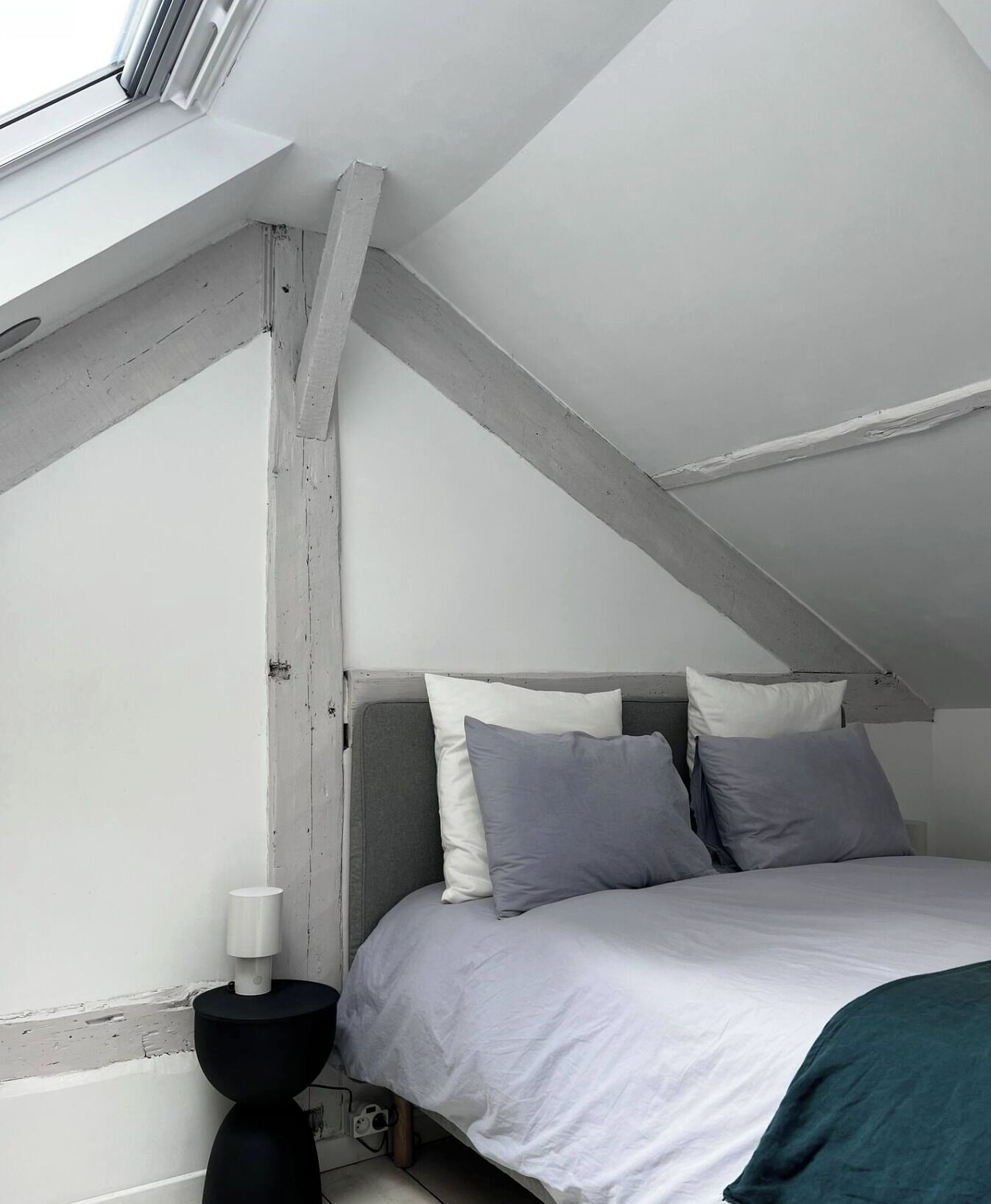 1 slaapkamer, een strijkplank/strijkijzer, wifi, beddengoed