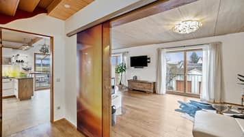 電視、壁爐、乒乓球設施