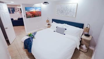 1 habitación, tabla de planchar con plancha, cuna de viaje y wifi