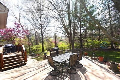 The Cozy Nest- Central Overland Park, Near Highway