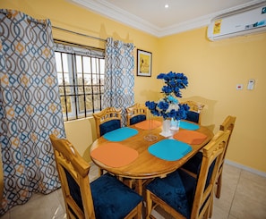 Free daily continental breakfast - Bethel Suites Hotel (Accra)