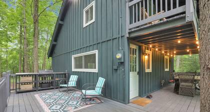 The Roosevelt - Hot Tub, Outdoor games & Walk-to Lake