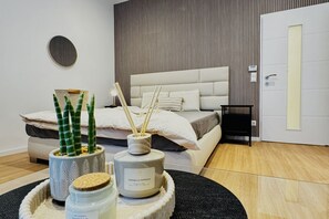 1 bedroom, iron/ironing board, bed sheets