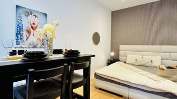 1 Schlafzimmer, Bügeleisen/Bügelbrett, Bettwäsche