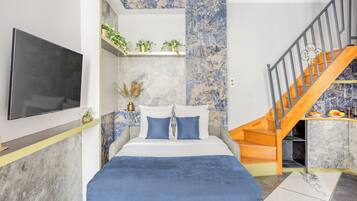 Apartment, City View | Living area | 43-inch Smart TV with cable channels, Netflix, streaming services