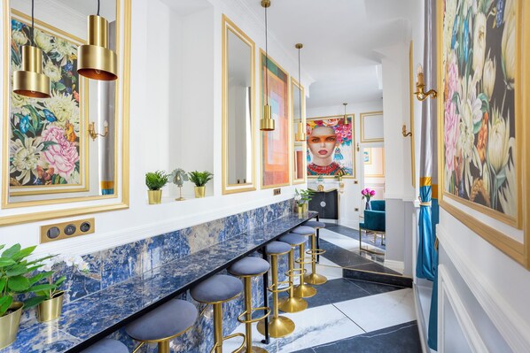 شقة - منظر للمدينة | منطقة المعيشة | تلفزيون ذكي، برامج وأفلام نتفليكس، خدمات بث، مكتب