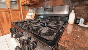 House, 4 Bedrooms, Smoking | Interior - Riverside Retreat in Three Rivers - Nature's Paradise (Three Rivers)