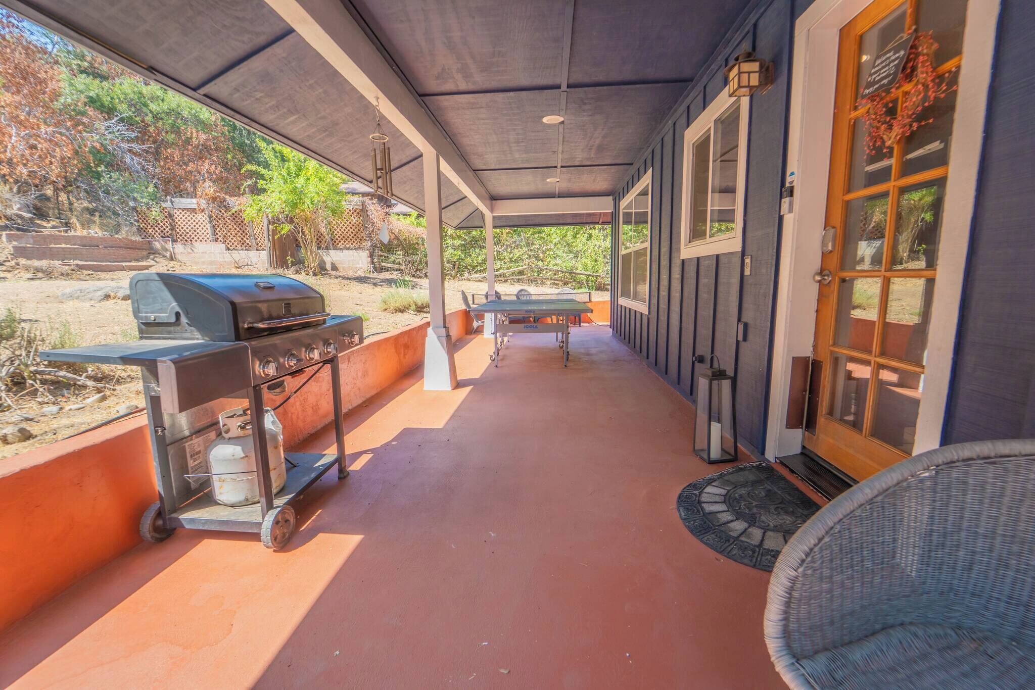 House, 4 Bedrooms, Smoking | Tempat makan luar