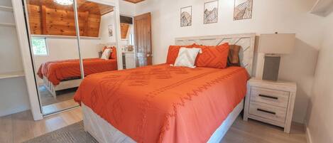 Cabin, 2 Bedrooms, Smoking | 2 bedrooms