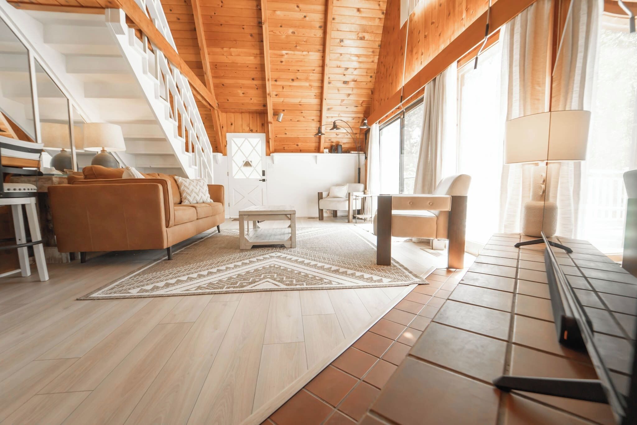 Cabin, 2 Bedrooms, Smoking | Living room
