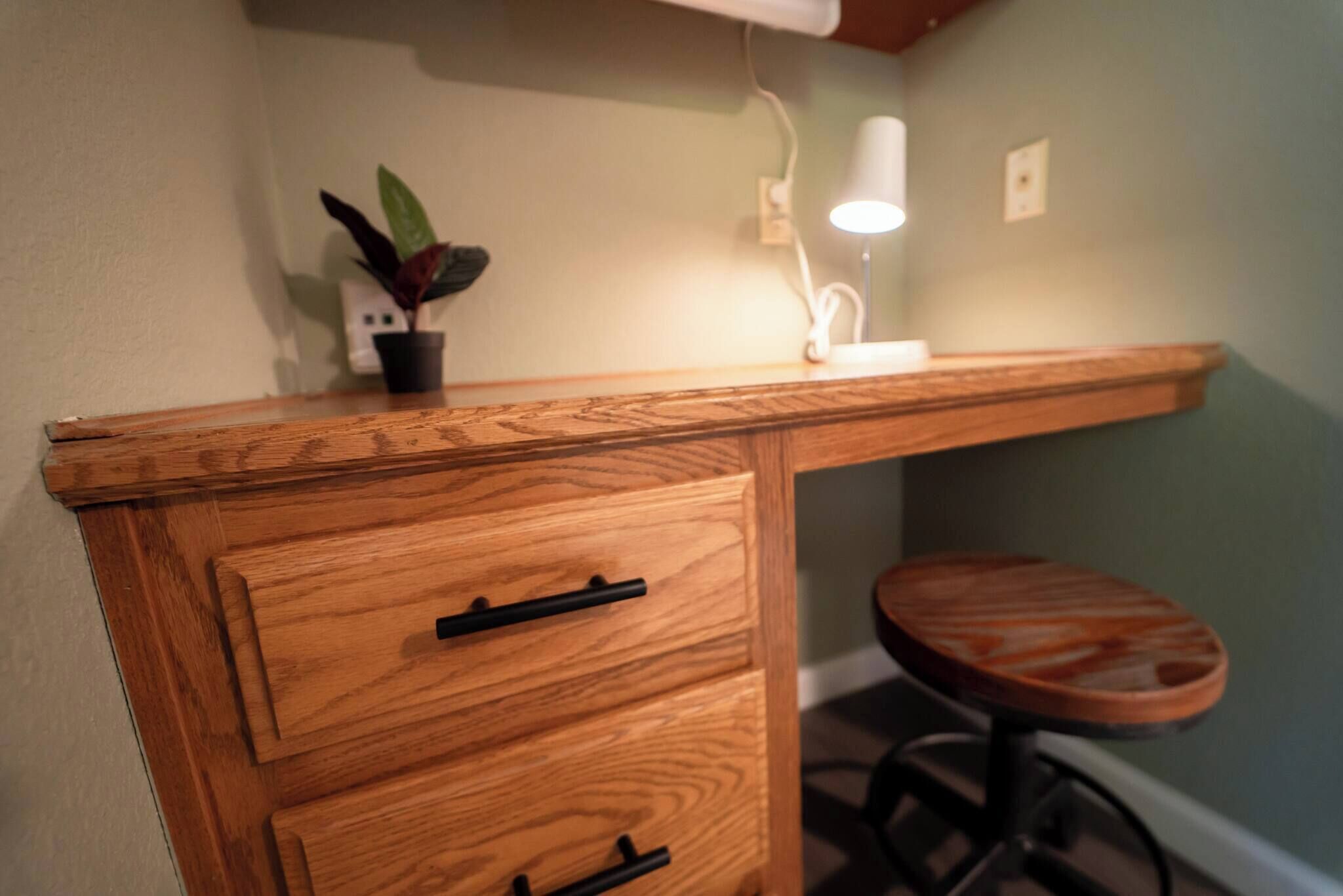 المنشأة من الداخل