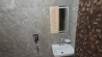 Double Room | Bathroom | Shower, free toiletries, towels, soap