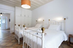 In-room safe, iron/ironing board, free WiFi