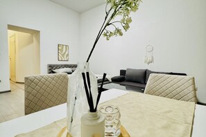 Interior - Affordable Studio Apt. w/ Kitchen 7-Min Ottakring (Vienna)