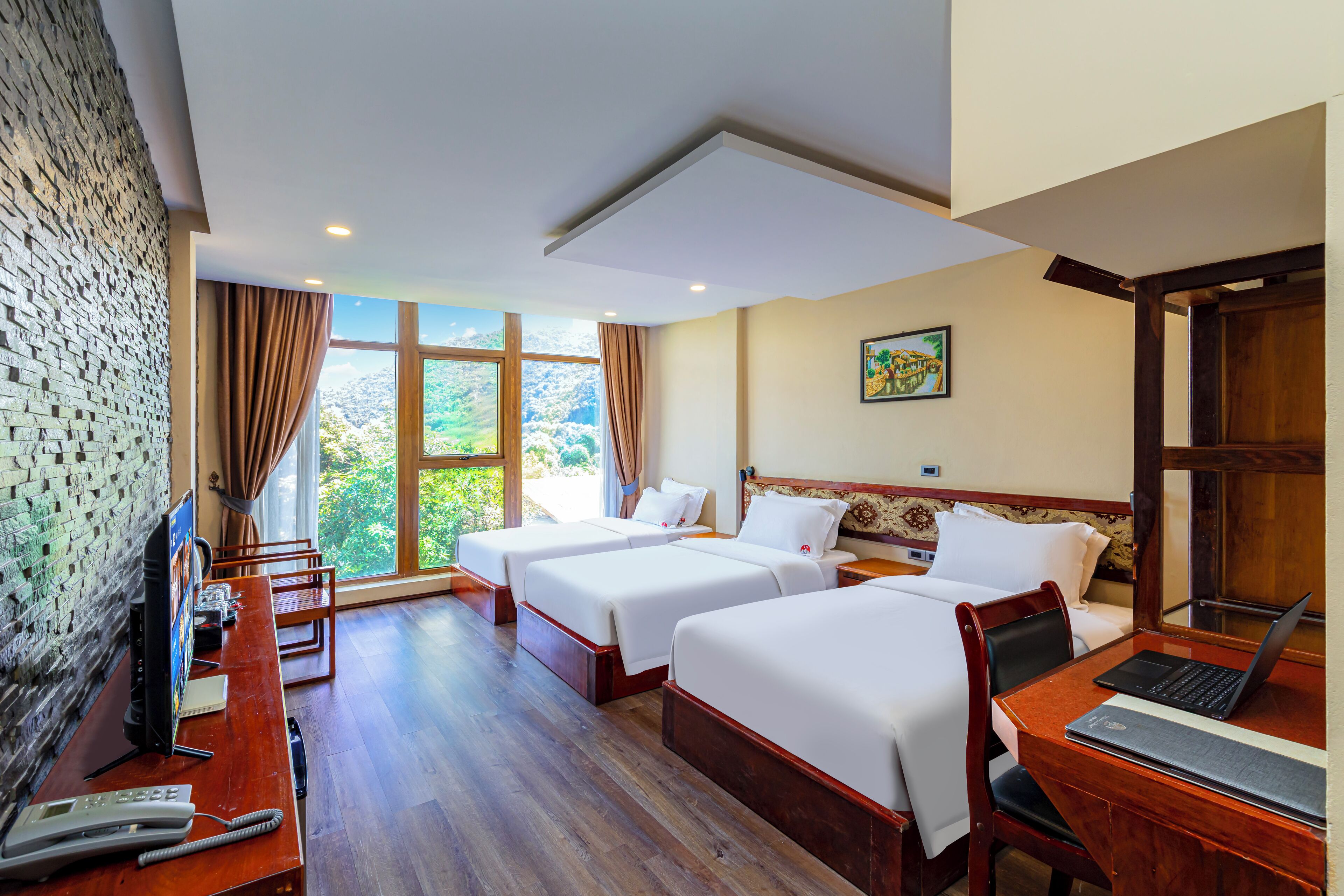 Ilmainen Wi-Fi, pääsy pyörätuolilla