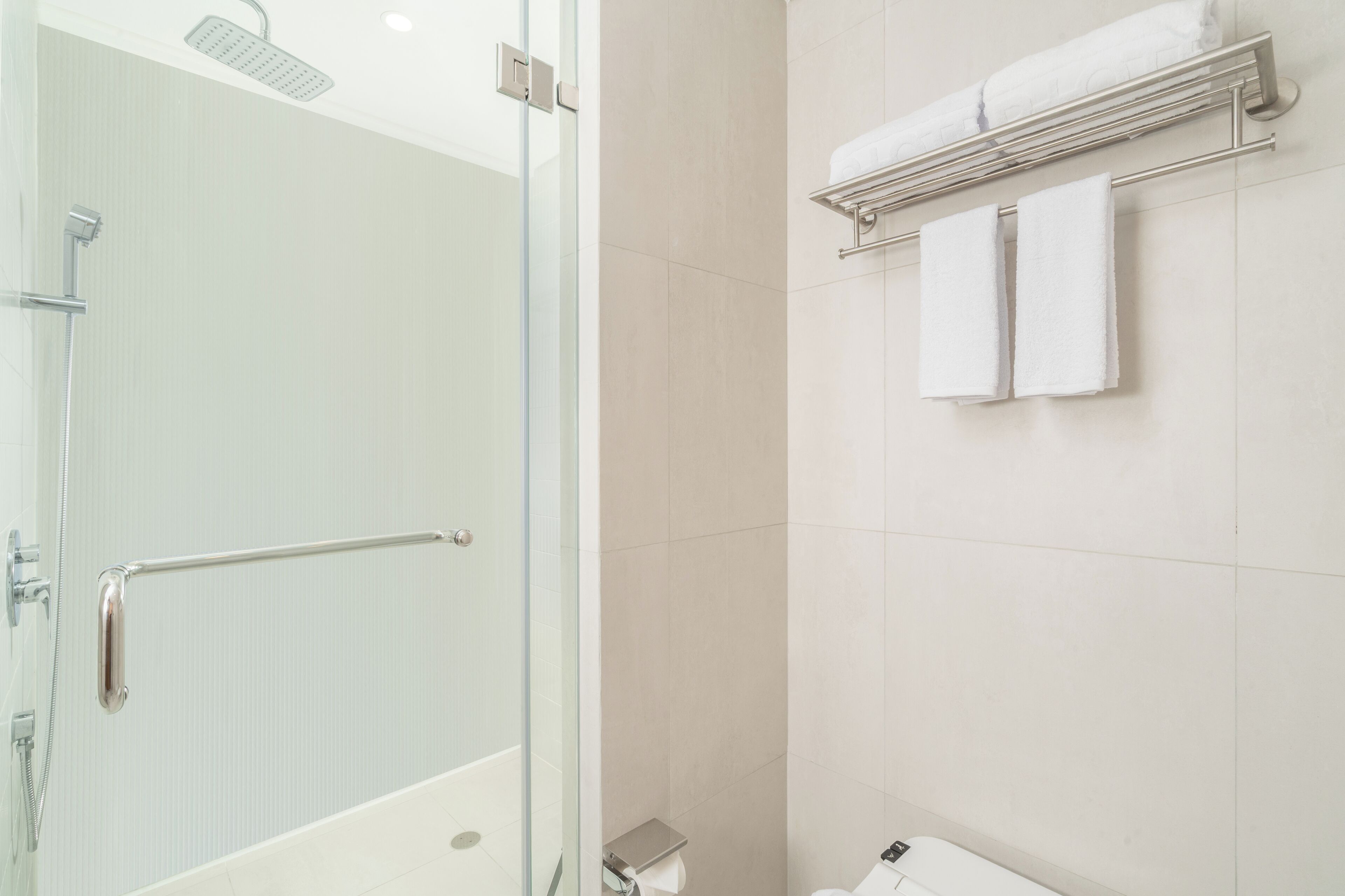 Egyptian cotton sheets, premium bedding, iron/ironing board