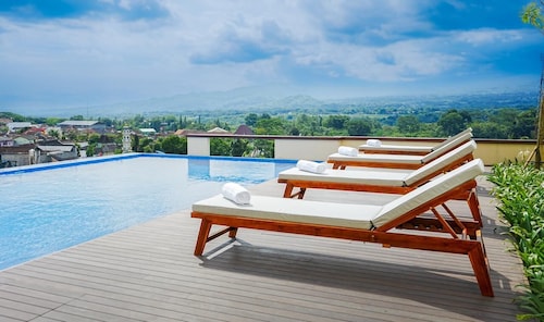 ARTOTEL Leguna Magelang