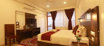 Hotel Mountain Hues Thekkady