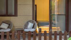 Room, 1 Bedroom, Accessible, Smoking | Terrace/patio