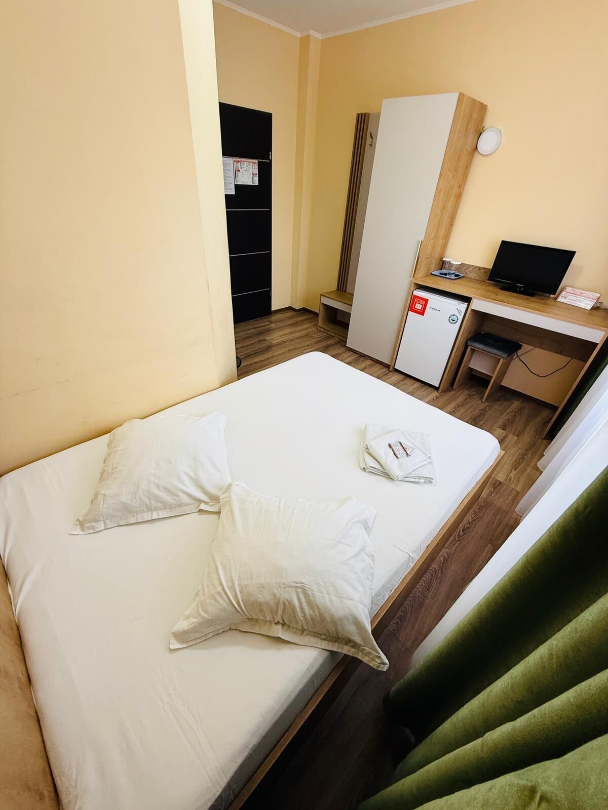 Single Room, City View