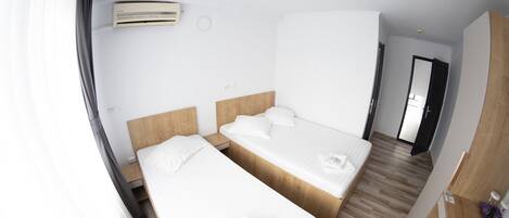 Double or Twin Room, City View | Desk, soundproofing, free WiFi