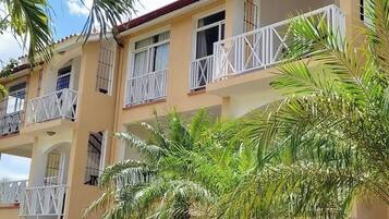 Apartment, 2 Bedrooms, Smoking, Balcony | Exterior