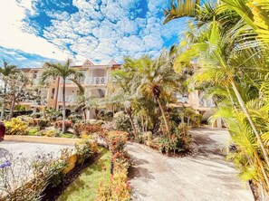 Appartement, 2 chambres, fumeurs, balcon | Jardin