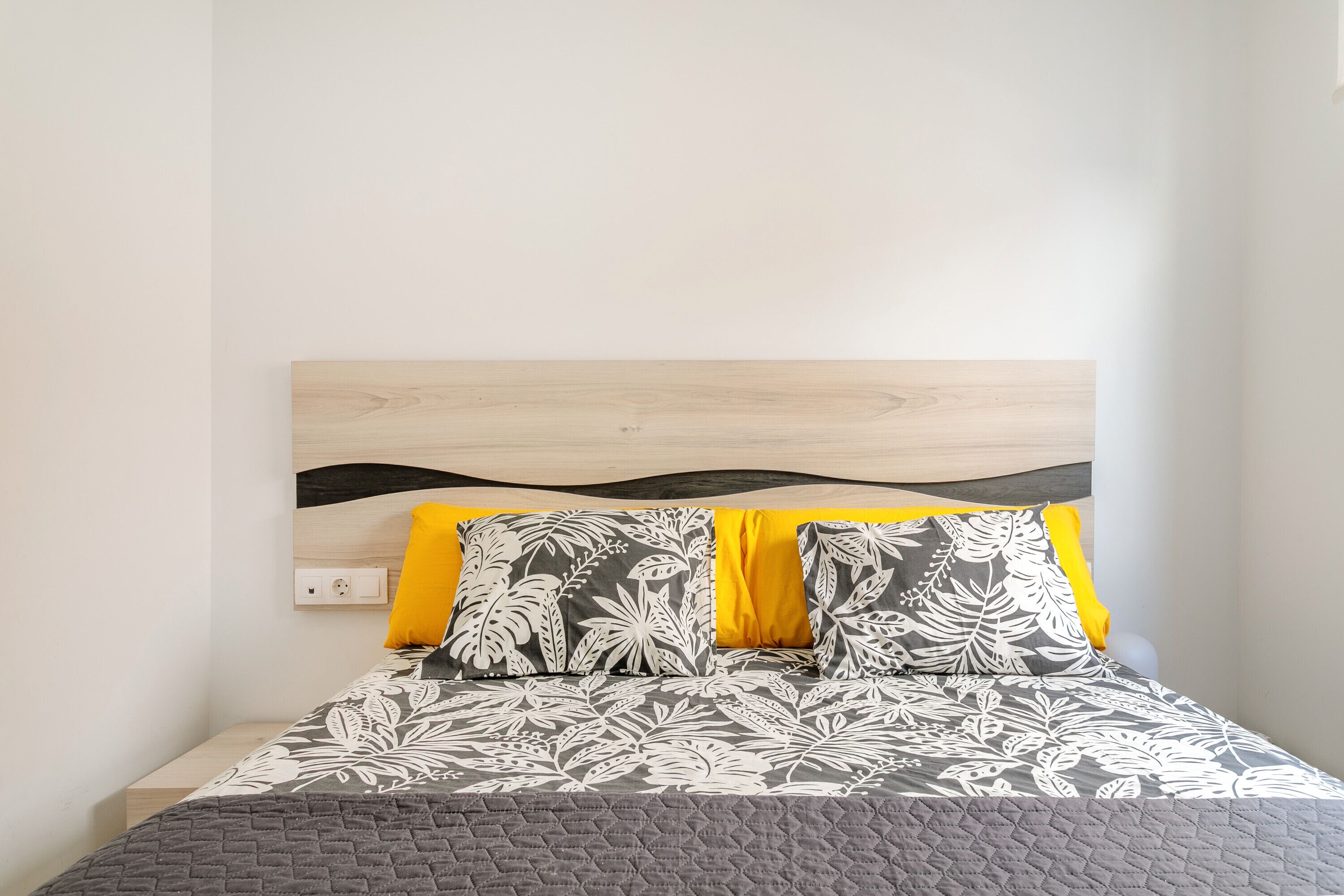 3 dormitorios, tabla de planchar con plancha, wifi y ropa de cama