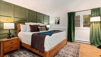 2 bedrooms, internet, bed sheets