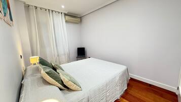 Desk, iron/ironing board, free WiFi