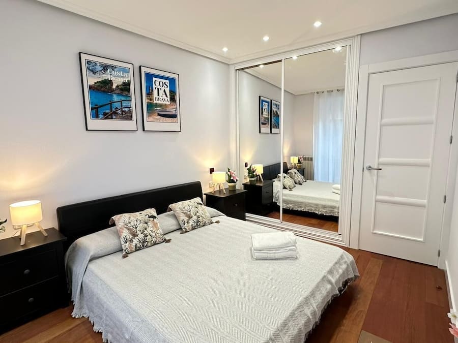 Doppelzimmer, Gemeinschaftsbad | Schreibtisch, Bügeleisen/Bügelbrett, kostenloses WLAN