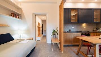 2 quartos, ferros/tábuas de passar roupa, Wi-Fi, roupa de cama