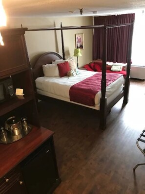 熨斗/熨衫板、Wi-Fi、床單