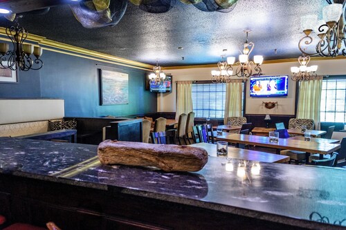 1 Queen Bed – Room 1 - Hearthstone Inn Boutique Hotel Halifax – Dartmouth