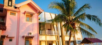 FATHIN HOTEL BAWEAN SYARIAH