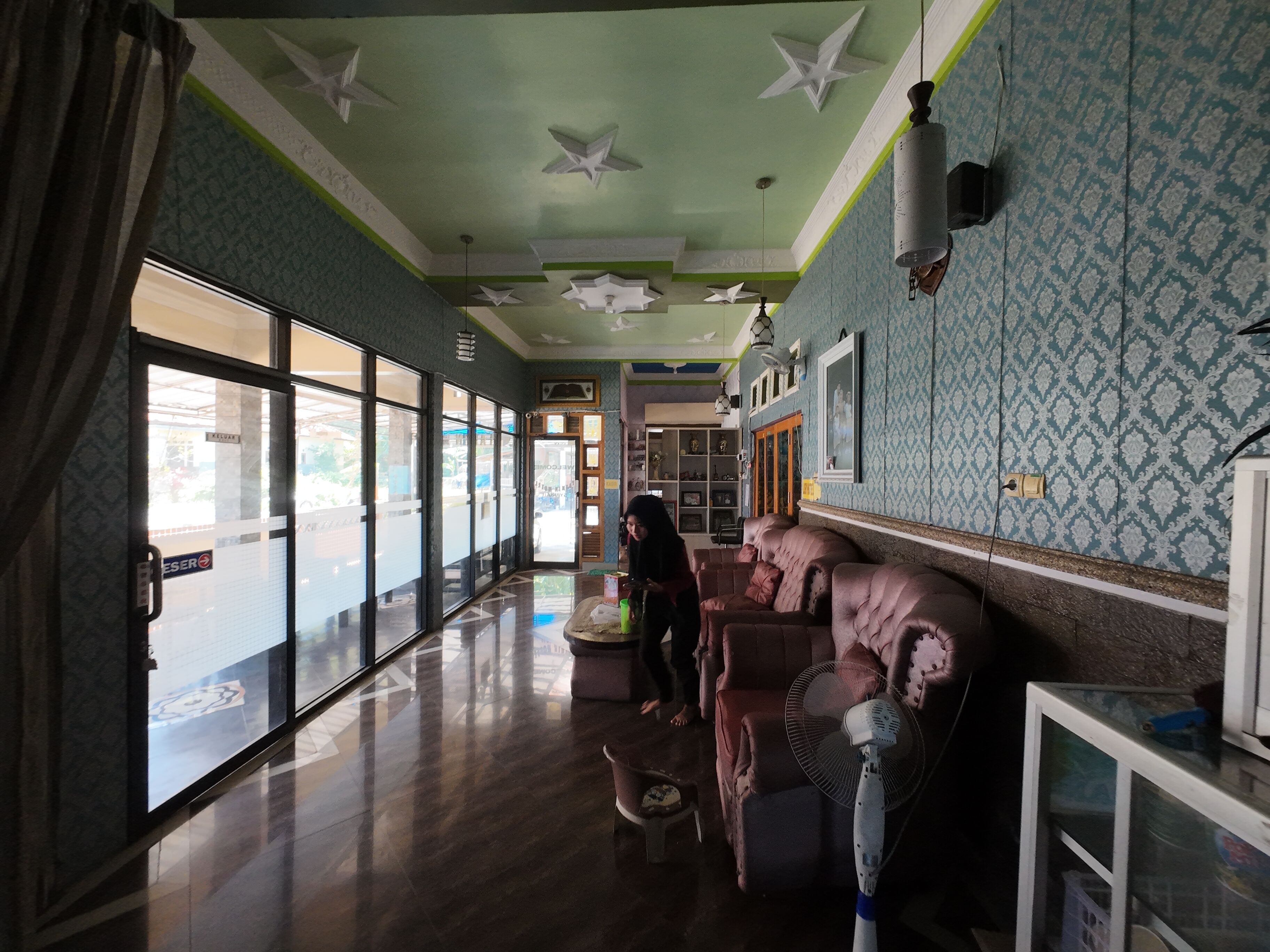 Family Double Room, Bathtub, Ground Floor | Desk, WiFi (free), individually decorated, individually furnished